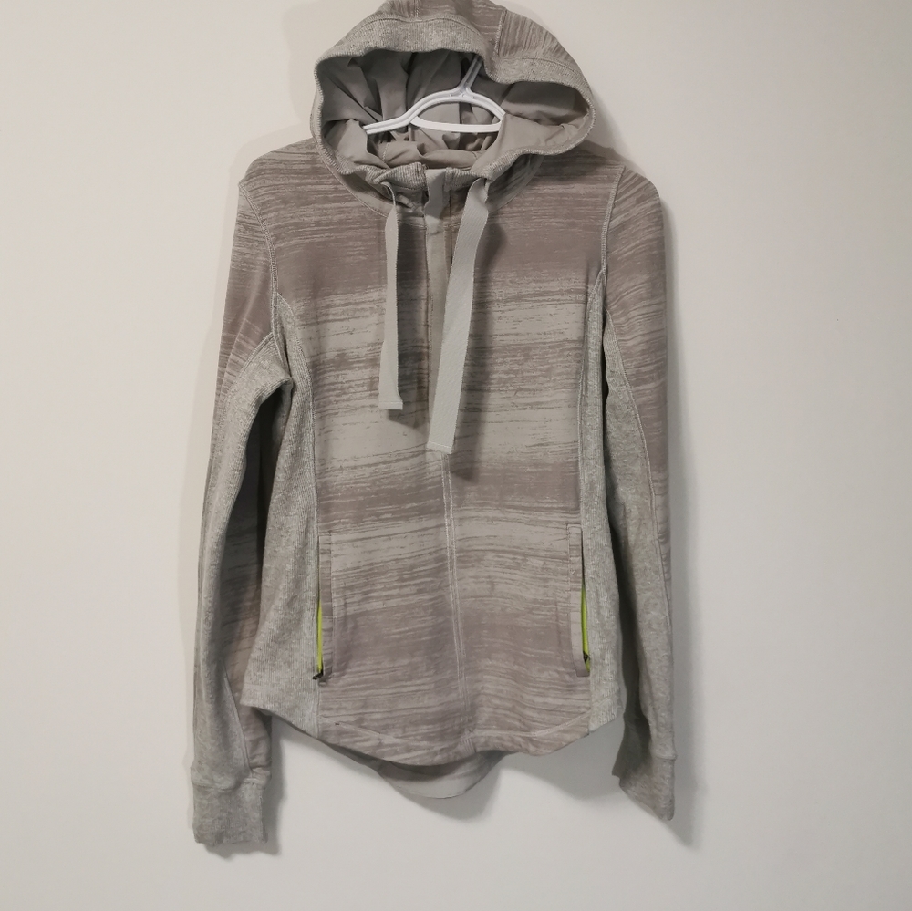 Lululemon half zip hooded pull over